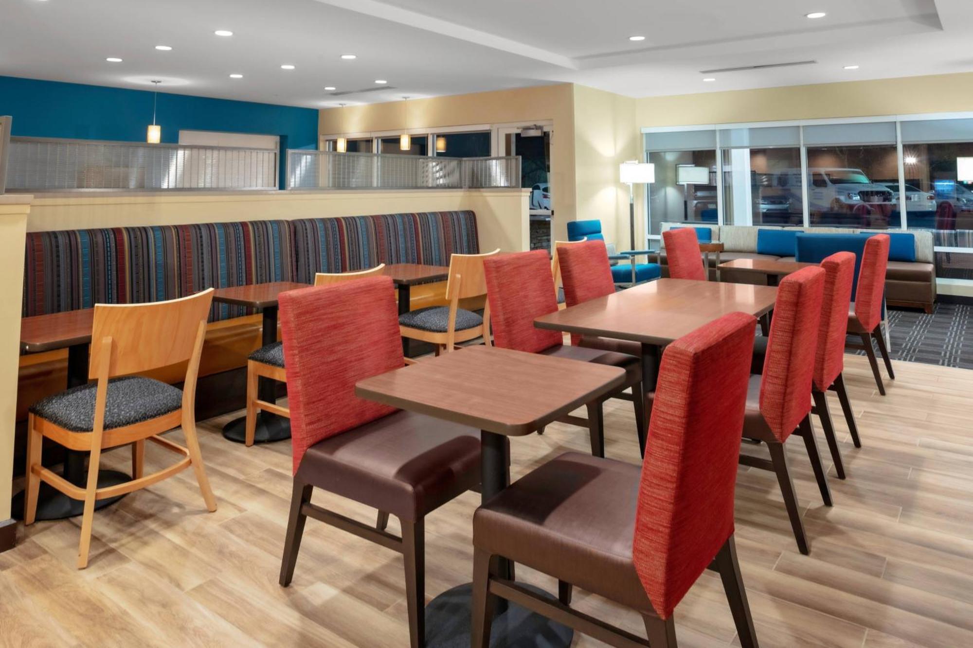 Towneplace Suites By Marriott גיינסוויל מראה חיצוני תמונה