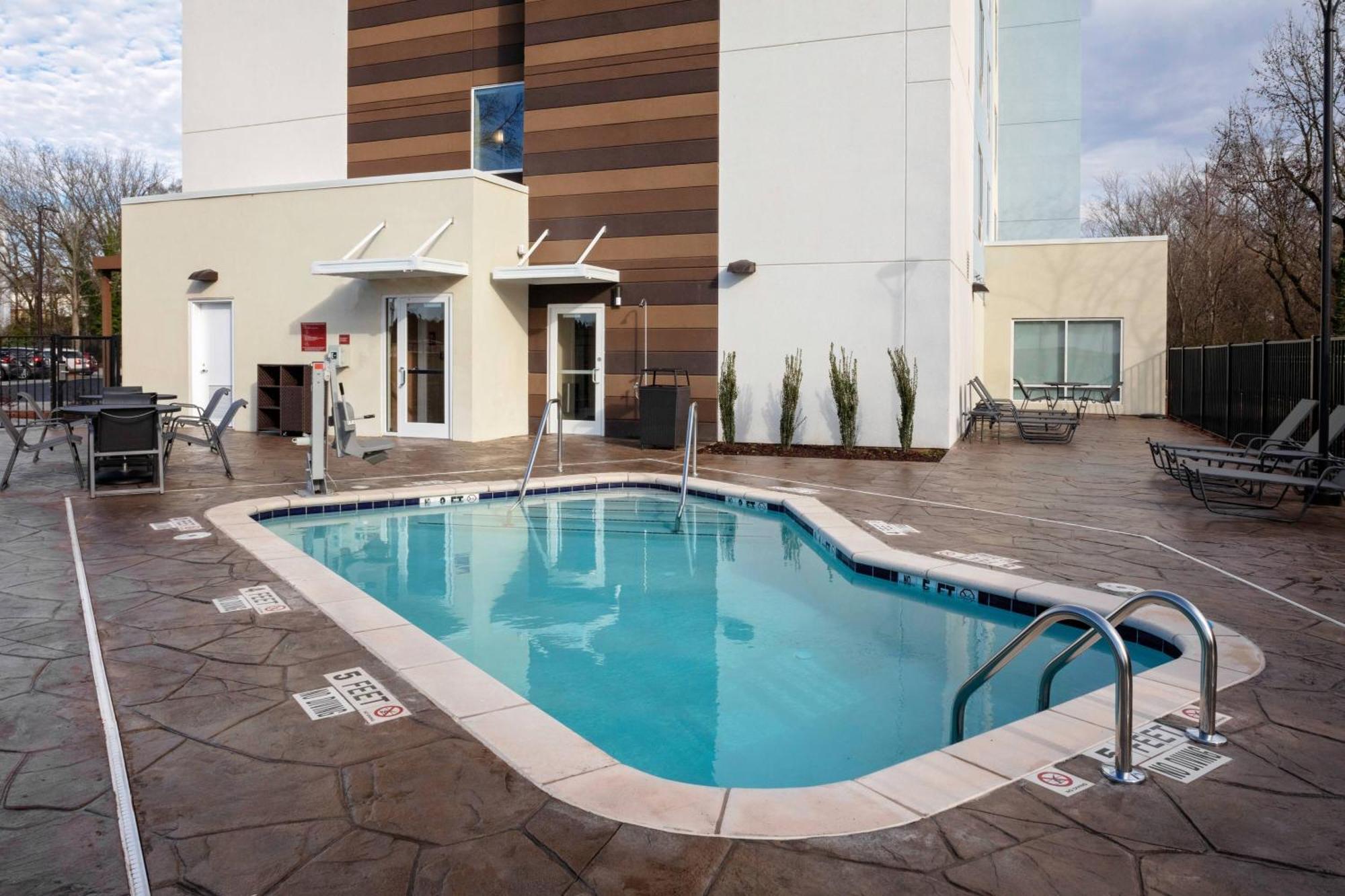 Towneplace Suites By Marriott גיינסוויל מראה חיצוני תמונה