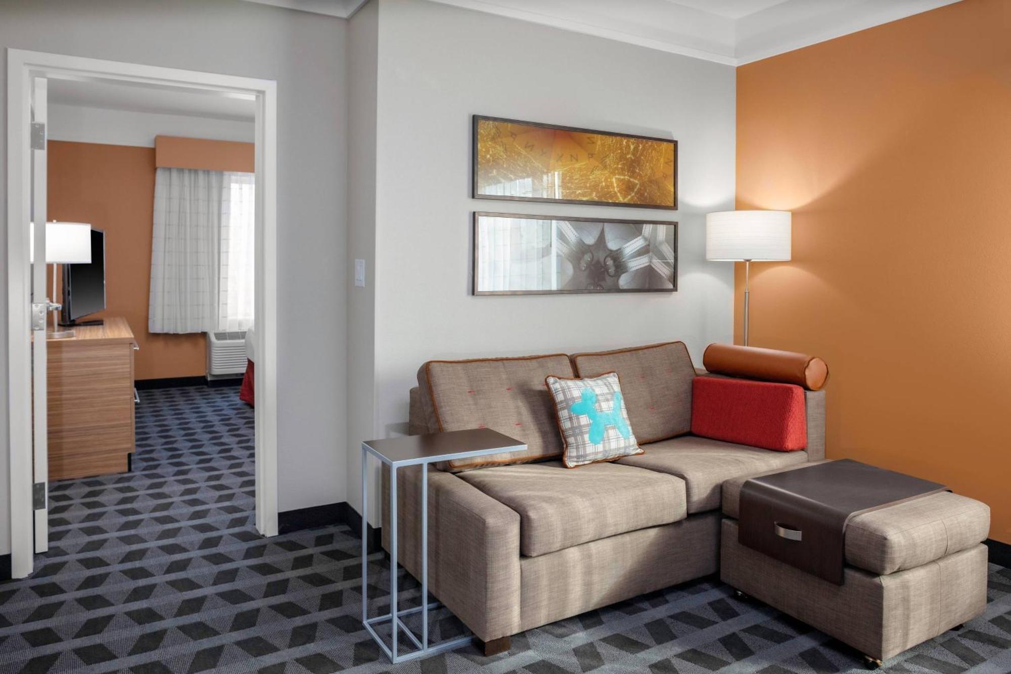Towneplace Suites By Marriott גיינסוויל מראה חיצוני תמונה